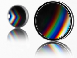 Concave Holographic and Diffraction Gratings for Spectrometers